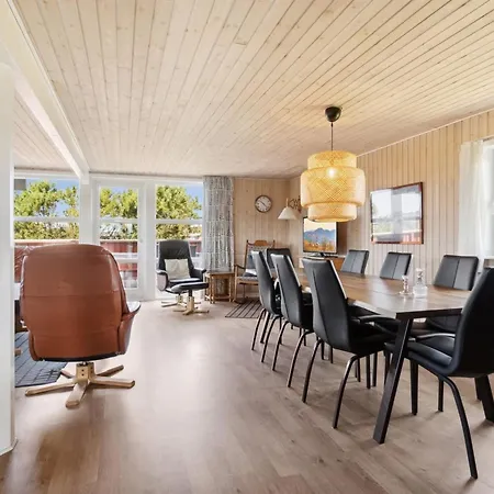 Andor - 500m From The Sea By Interhome Feriehus *